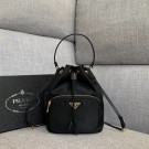 Cheap Prada Re-Edition nylon Tote bag 81166 black JH05152pG43